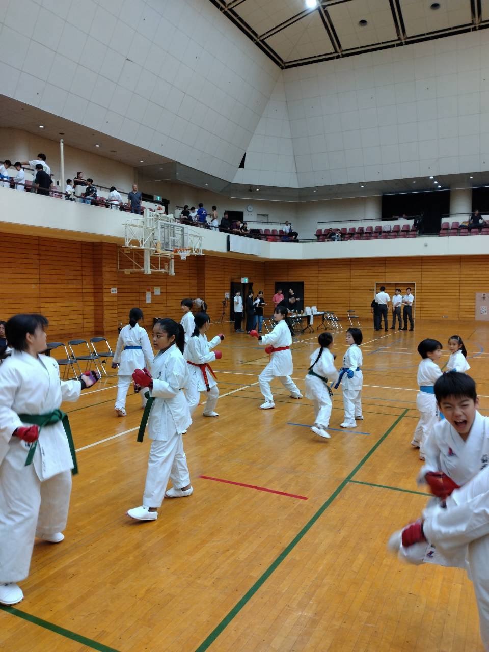 大会会場のようす
